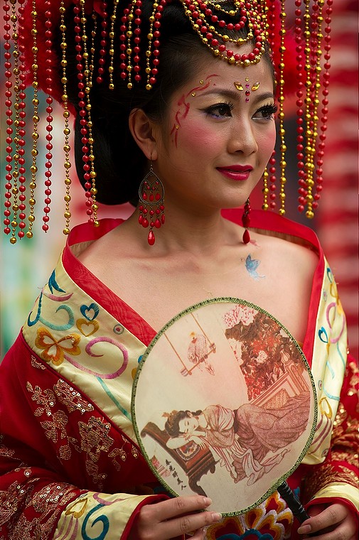 Chińskie suknie ślubne - Zdjęcie 18 z 31